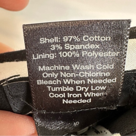 Ann Taylor Chic Black and White Grid Skirt Size 6 - Picture 5 of 5